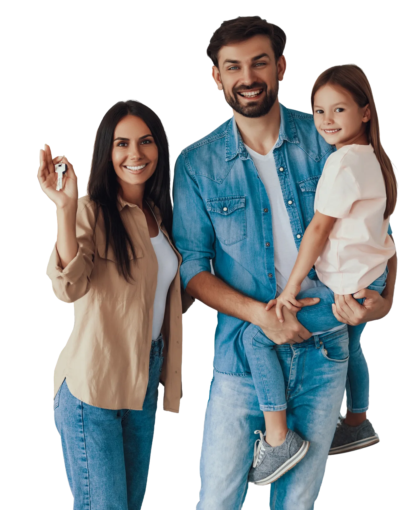 Familia con las llaves de su nuevo departamento